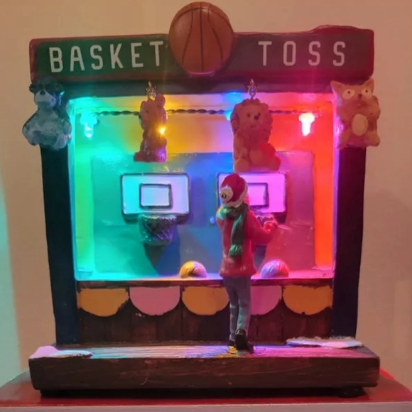 ST NICHOLAS SQUARE VILLAGE "BASKETBALL TOSS" CARNIVAL LED - Picture 4 of 5